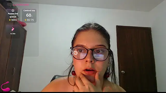 MadieeLorez Live XXX-Chat
