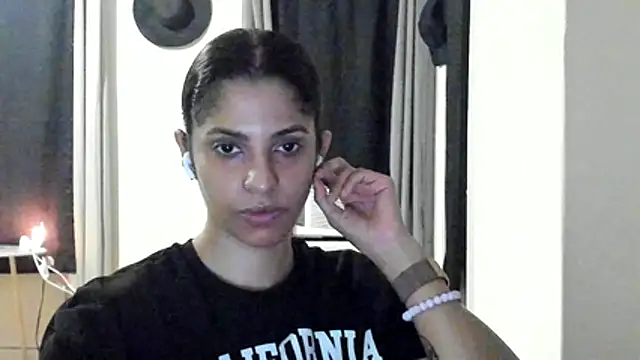 karlatiburcio's Live XXX Chat