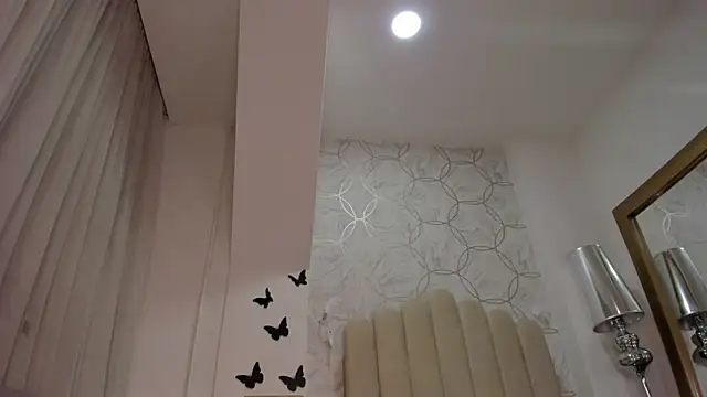 Foxy200__ Adlı Modelin Web Kamerası Şovu