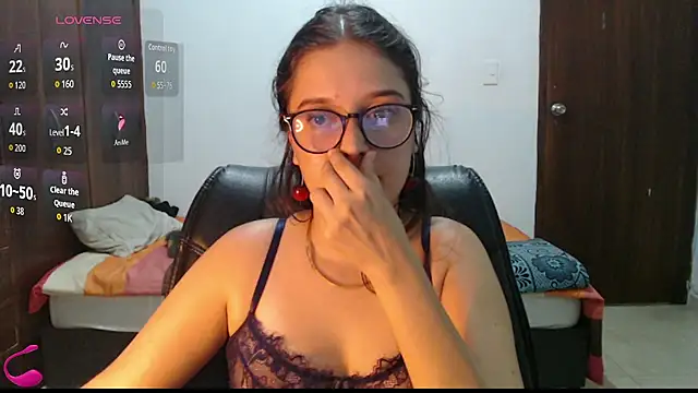MadieeLorez's Live XXX Chat