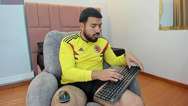 Massimo_Moretti Live XXX Chat