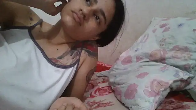 צ'אט XXX בשידור חי של girl_tits