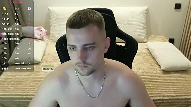 Larstar01 – Naživo XXX chat