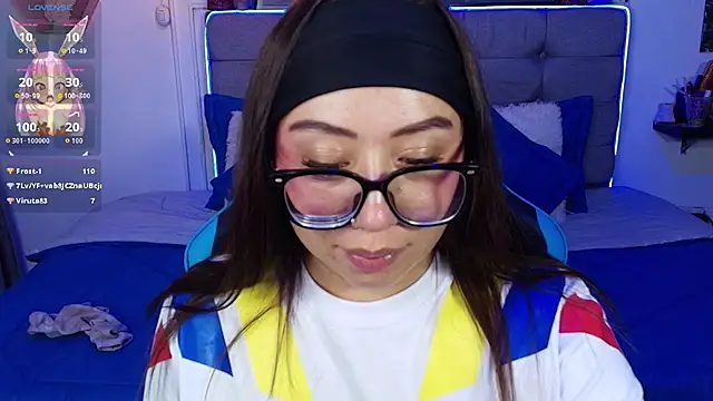 Chat +18 de Kata_Bigboobs ao vivo