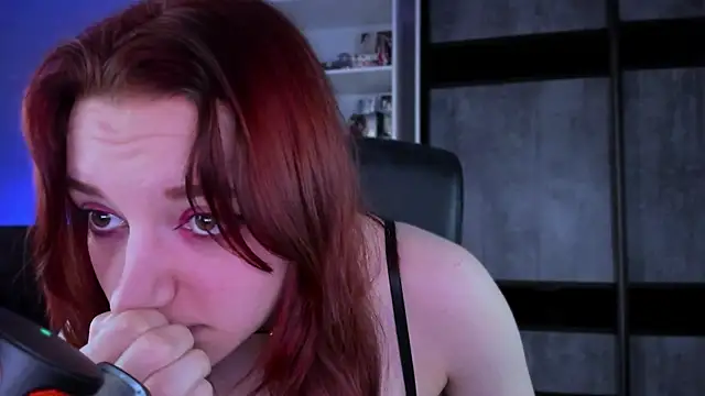 MaddisonLee's Live XXX Chat