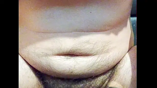hairyuncut00's Live XXX Chat