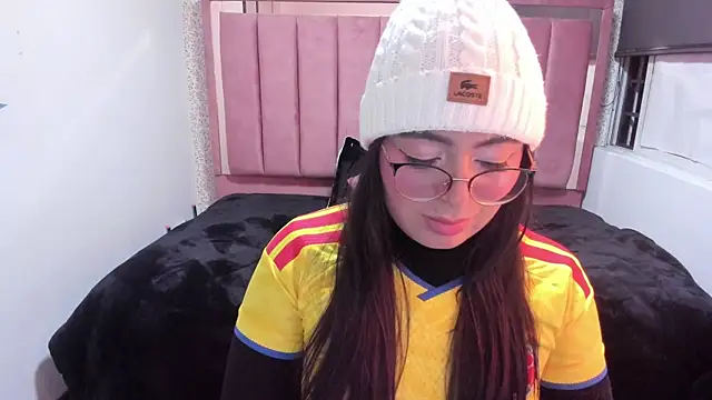 Chat XXX en directo de MiaWils_