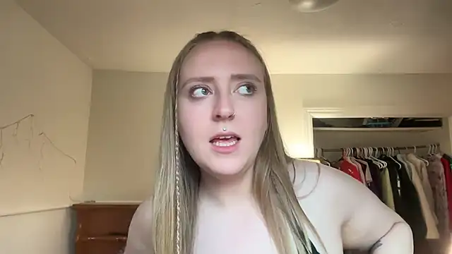 Pattyworld69 élő XXX-chatje