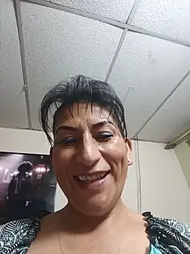 XXX chat uživo modela Lucia_Rios