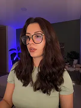 EmaSaenz's Live XXX Chat