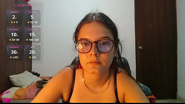 Chat +18 de MadieeLorez ao vivo