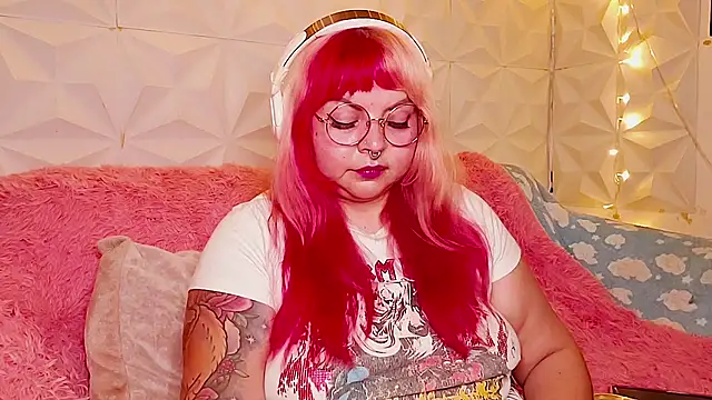 Онлайн чат XXX Satyn_doll