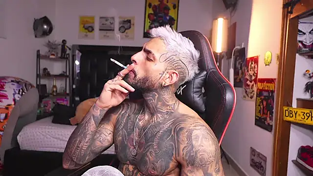 logan_hugh8 Chat XXX live