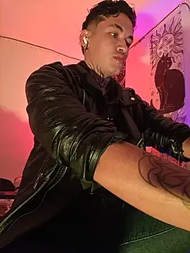 AlecBanne_ Chat XXX live