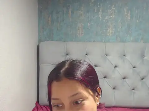 Chat +18 de EmilyLovve ao vivo