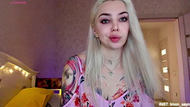 LillyMoure_ Obrolan Langsung XXX
