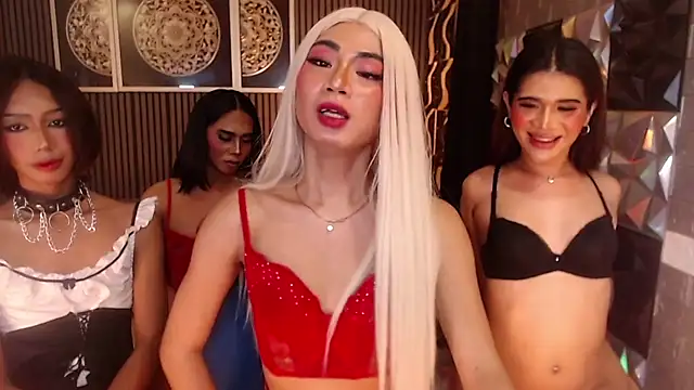 AudreyMilesTrans 即時 XXX 聊天