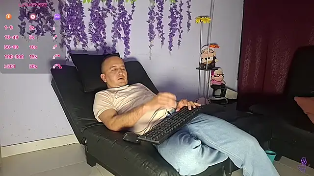 GreisyAndHazzann Live XXX chat
