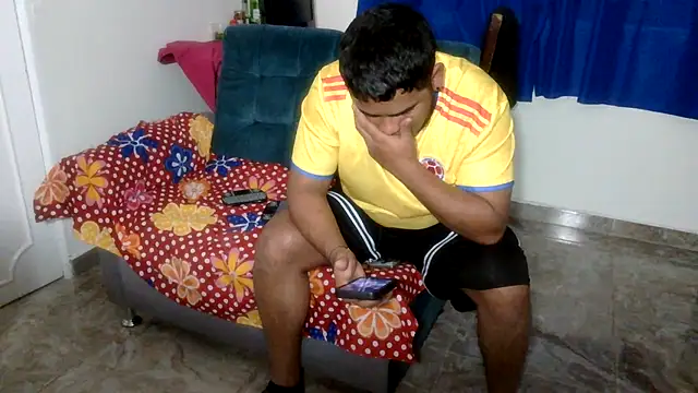 Boycuriousxxx's Live XXX Chat