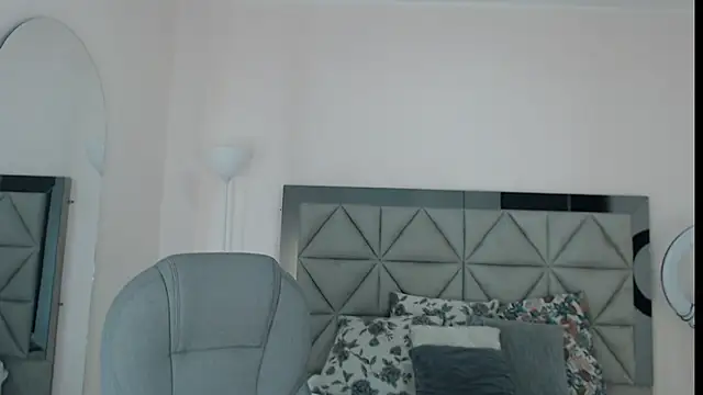 lily_mendoza 现场XXX聊天