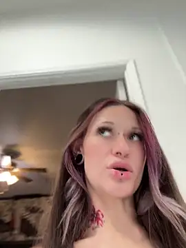 AshenRoe's Live XXX Chat