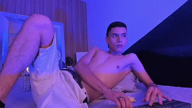 Chatroom XXX en direct de MathewAdamss