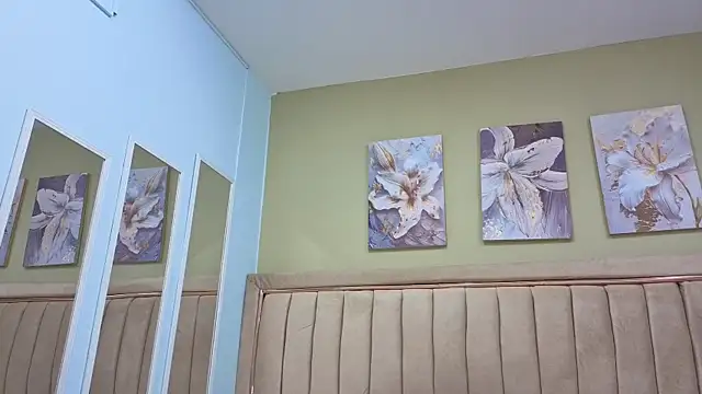 Violeta_Tepes: онлайн-секс-чат