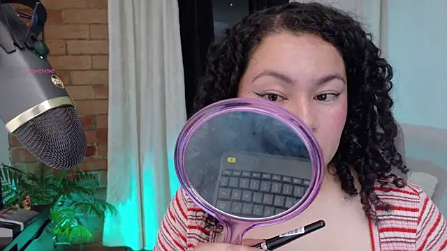 Chat XXX en directo de MissBronte