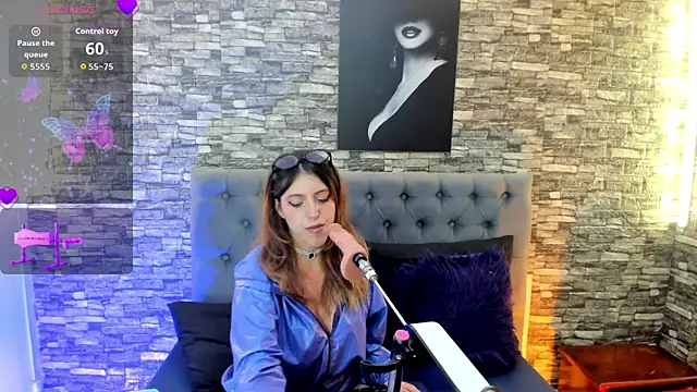 Chat XXX en directo de AngeliqueGirard