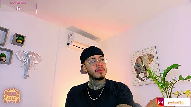 Chat XXX en directo de JordanSmiith_