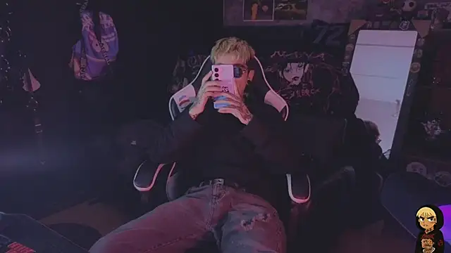 AcidMilo Live XXX-chat