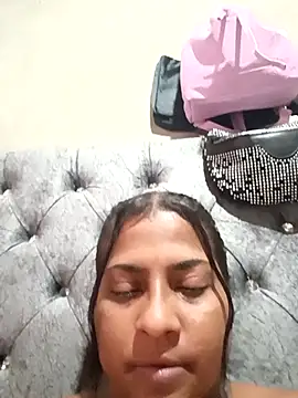 XXX chat uživo modela Giselabrunette25