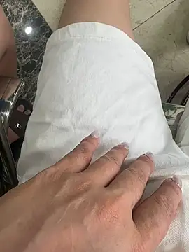 Chat XXX en directo de May-Squirt