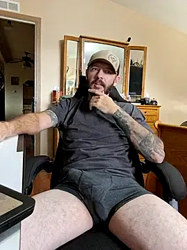 USMCx Adlı Modelin Canlı XXX Sohbeti