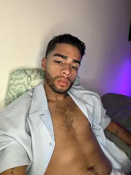 AlejandroGreco 现场XXX聊天