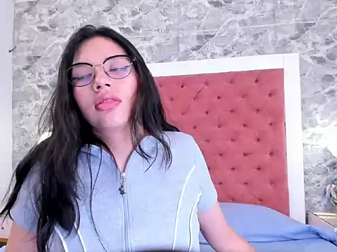 _pollyreed Chat XXX in diretta