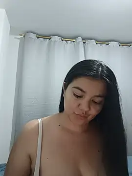 karoduq4's Live XXX Chat