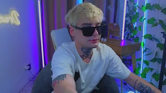 drillfi11 Live XXX-Chat