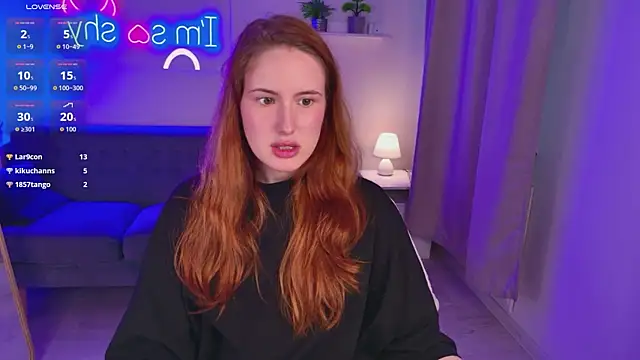 دردشة ChloeAster الجنسية المباشرة