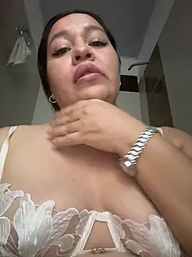 Lovelipsbig live XXX chat
