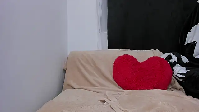 دردشة QueenLia الجنسية المباشرة