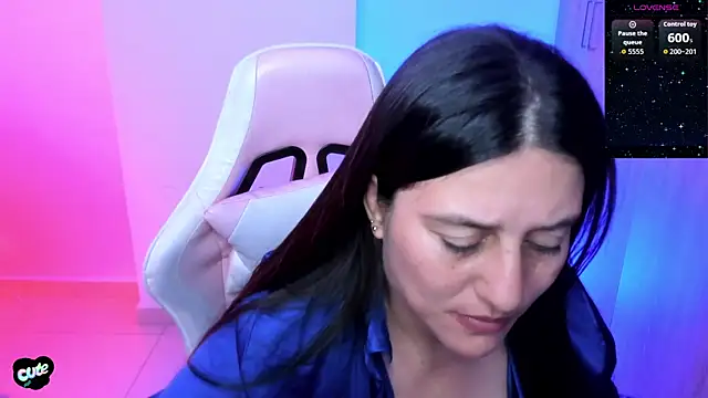 Chat XXX en directo de Saskyaa