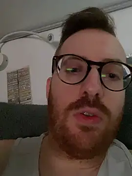 Chat XXX Live Elian-Luca