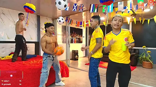 PlayhardsexxのライブXXXチャット