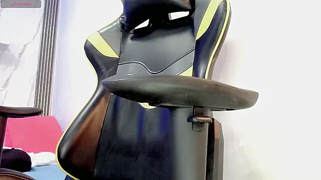 sombra_18's Webcam Show