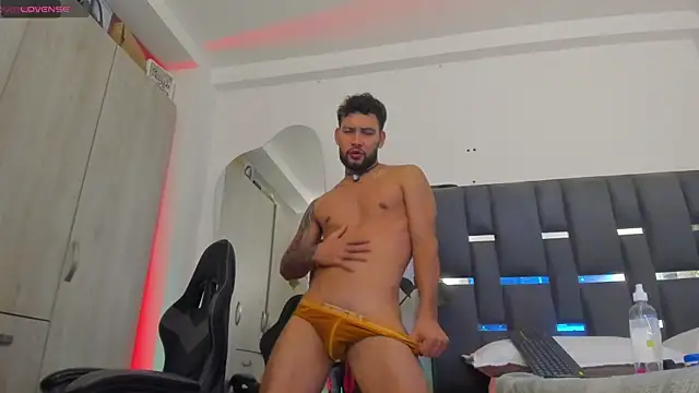 Chatroom XXX en direct de noah_corvelle