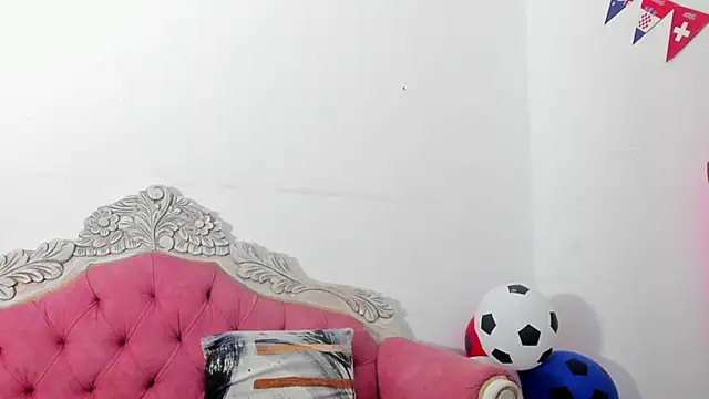 Katty_West Live XXX-Chat