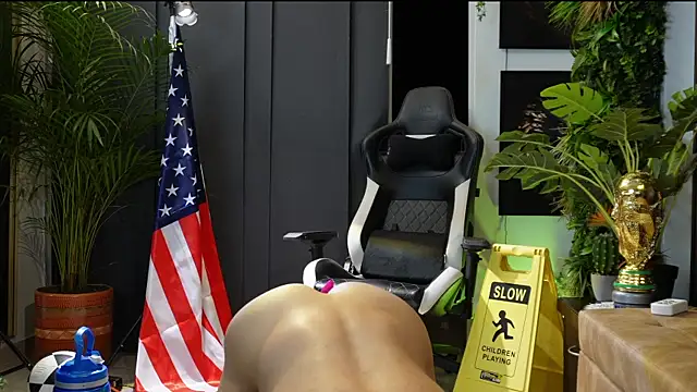 Chatroom XXX en direct de DanteSantoss
