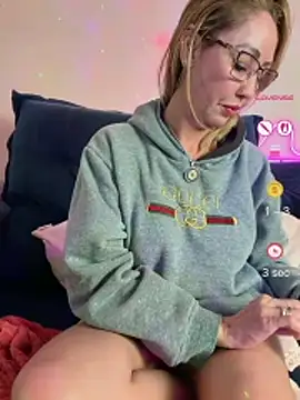 RAIRAsexy's Live XXX Chat
