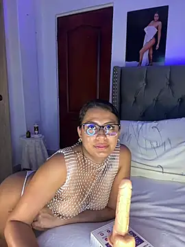 Chat XXX en directo de ema_zoe